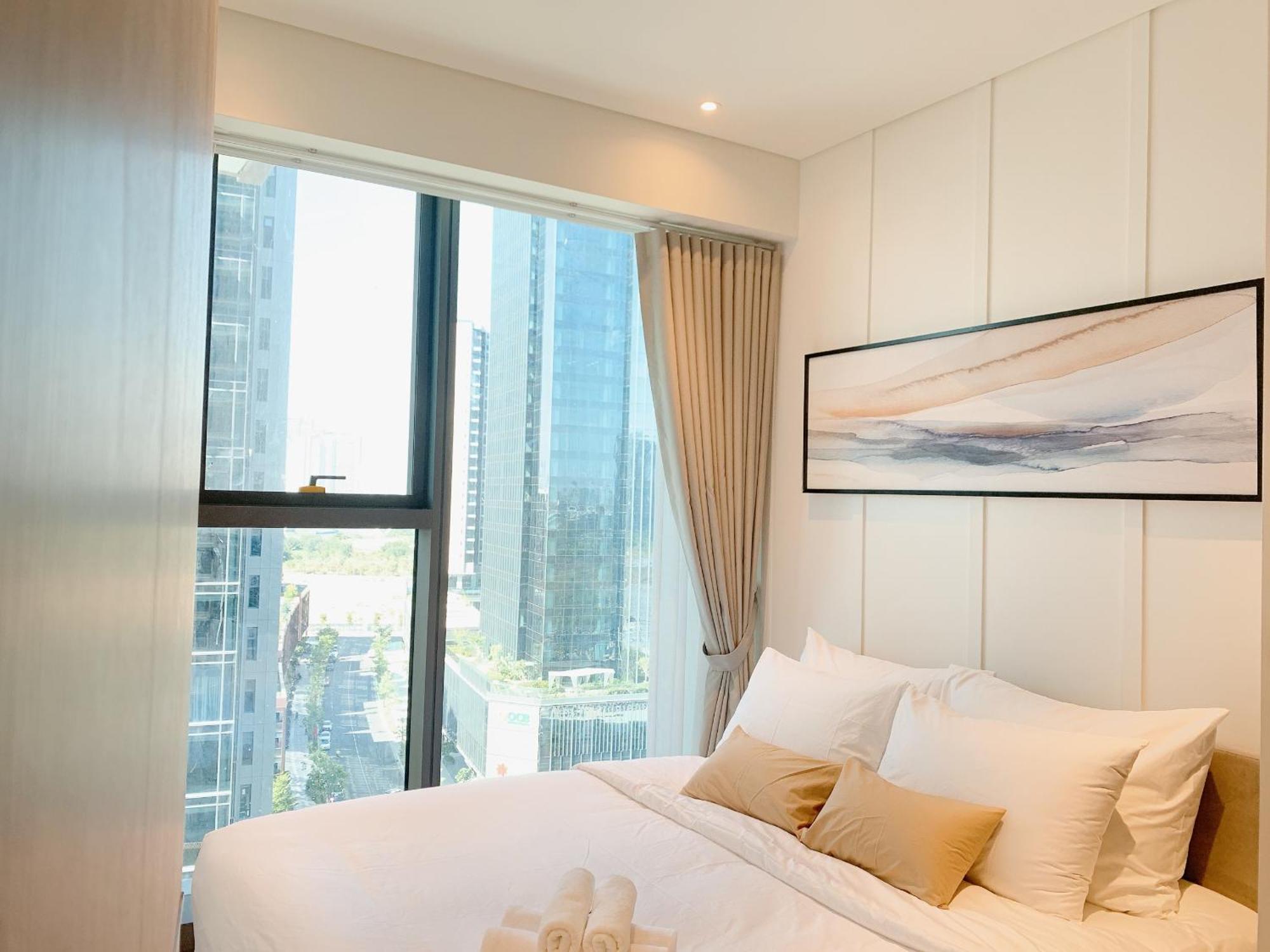 Căn hộ The Metropole Saigon - 5 Star Opera Towel
