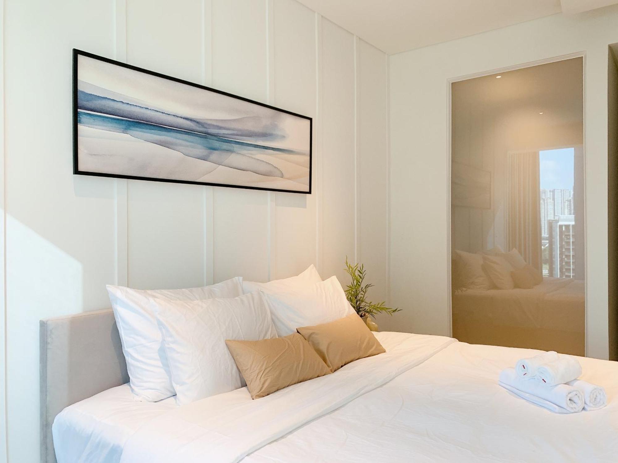 Apartment The Metropole Saigon - 5 Star Opera Towel Ho Chi Minh City
